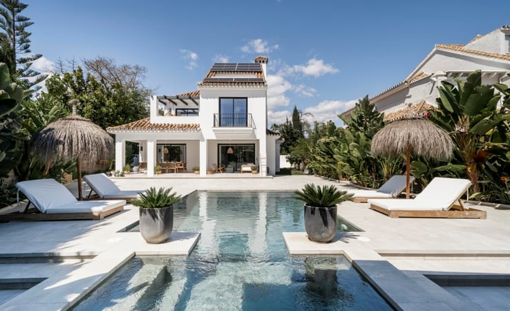 Villa in Marbella Del Este - view 1