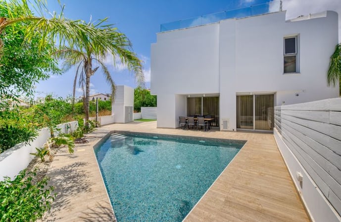 Villa in Akrotirio Gkreko - view 1