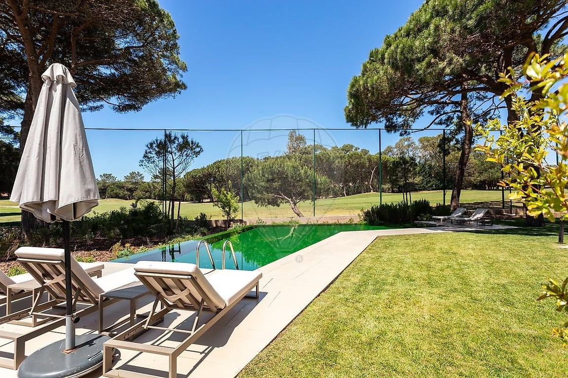 Apartment in Cascais - Image 2