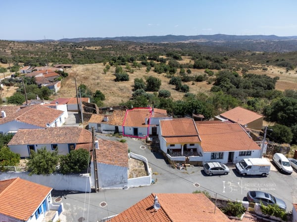 Villa in Alcoutim - view 1