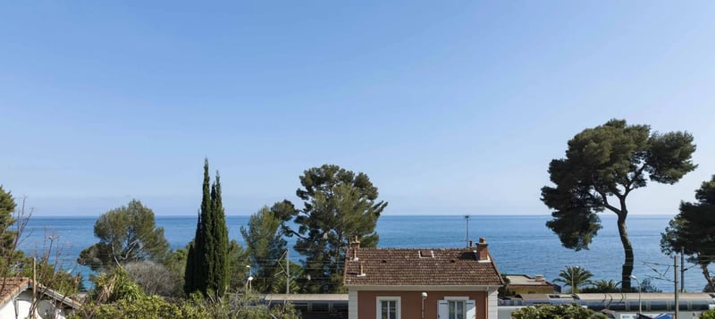 Apartment in Eze - view 1