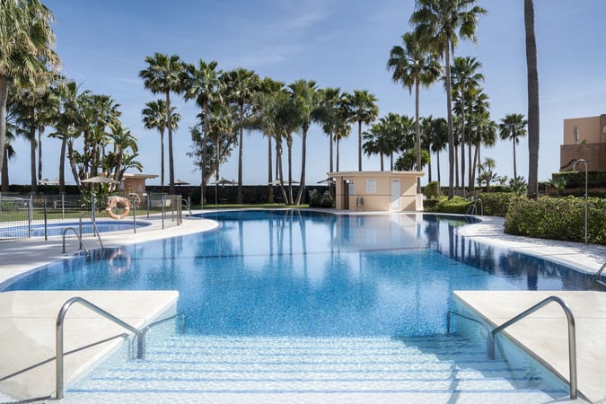 House in Estepona - view 1