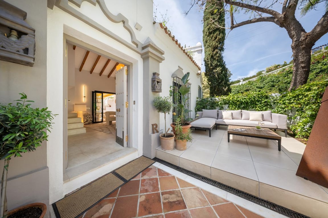 Villa in Marbella - Image 2