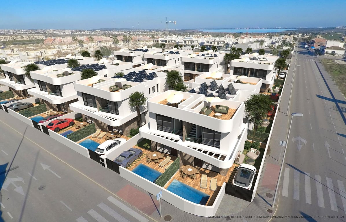 House in Los Montesinos - Image 3