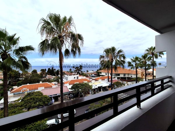 Apartment in Puerto de la Cruz - view 1