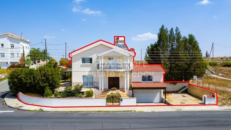 House in Nicosia - view 1