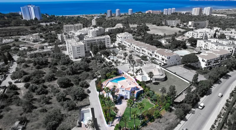 Villa in Alvor - view 1