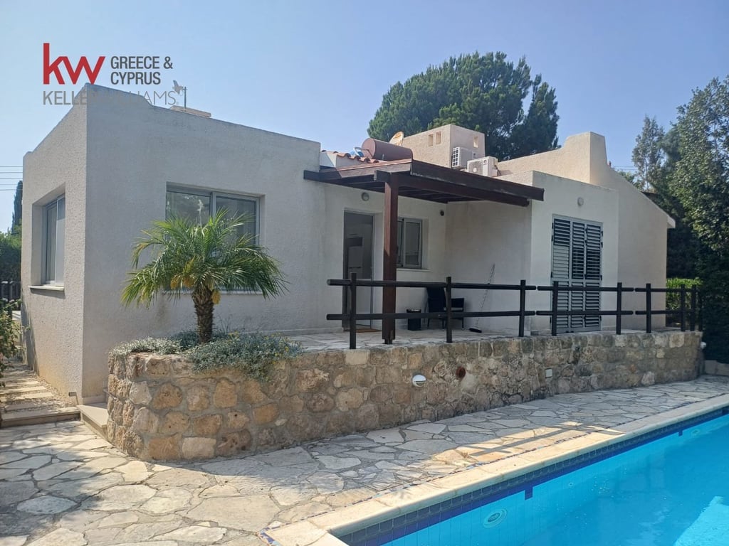 House in Tala - Image 2