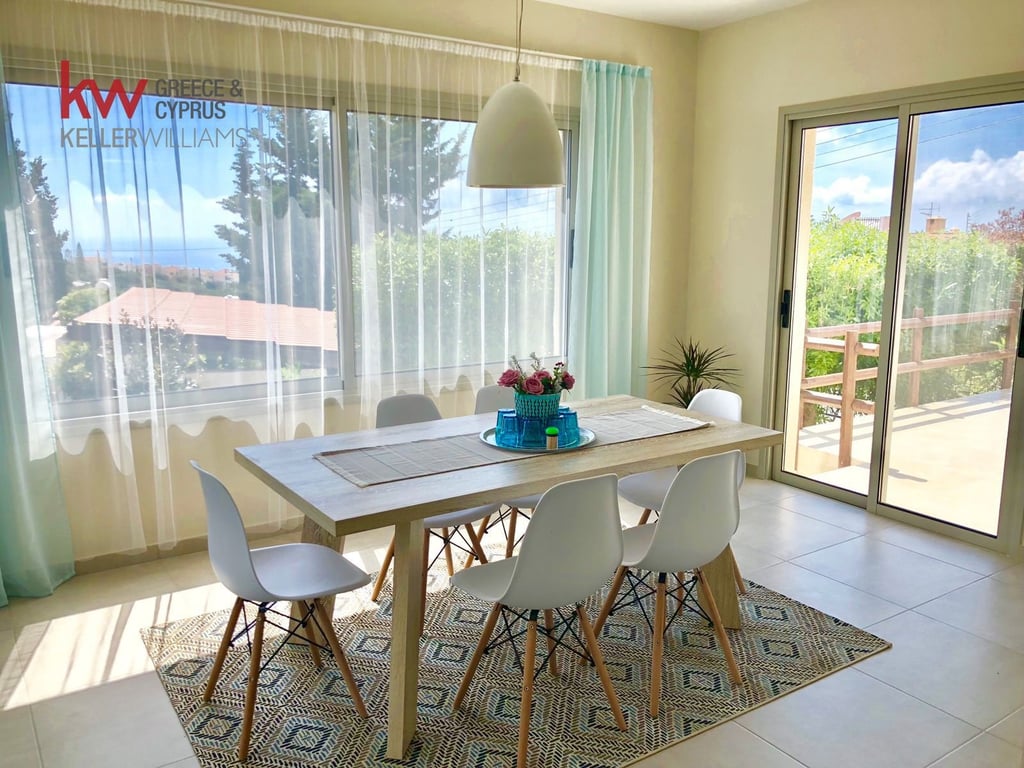 House in Tala - Image 5