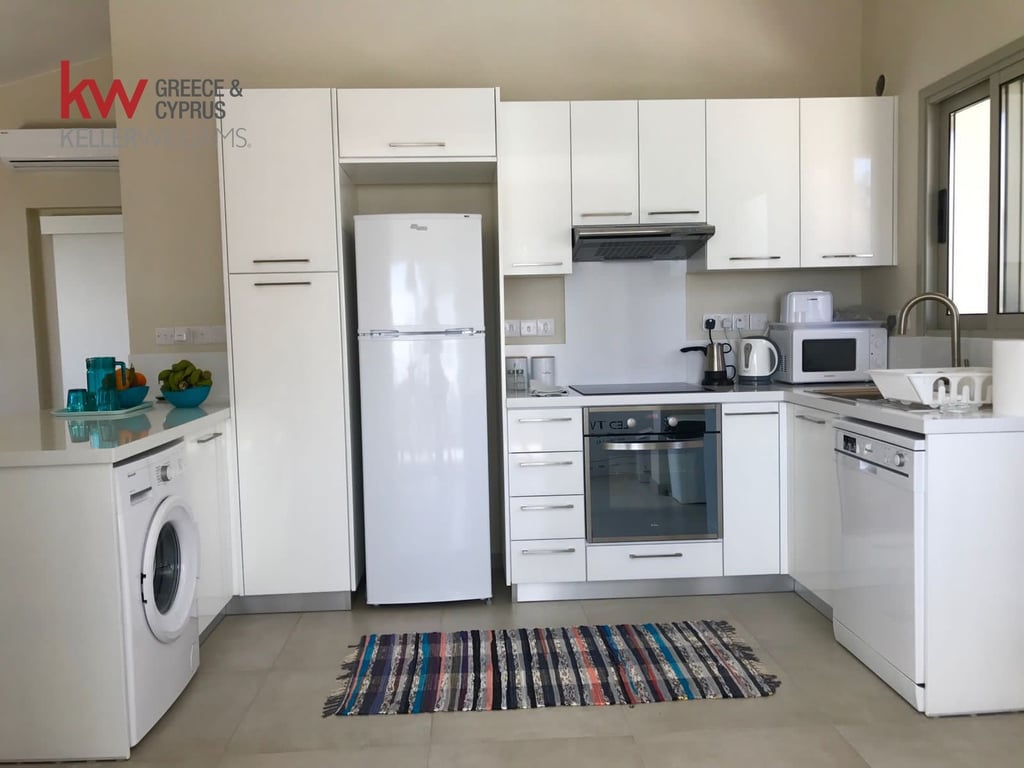 House in Tala - Image 4