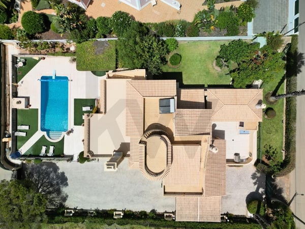 Villa in Lagoa - view 1