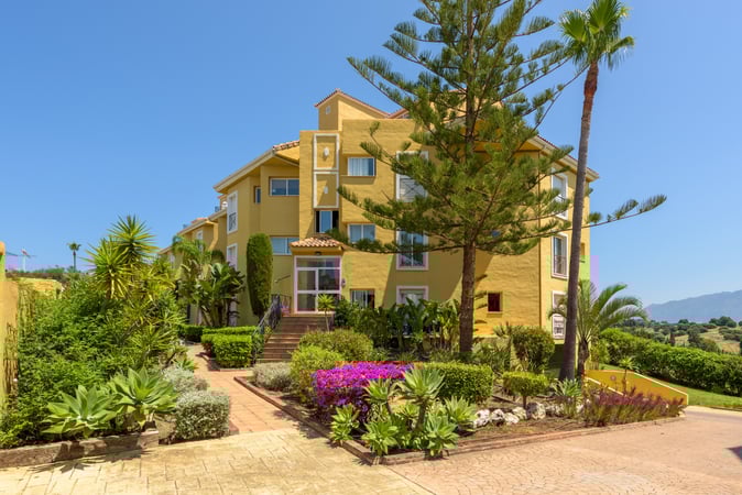 Apartment in Estepona - view 1