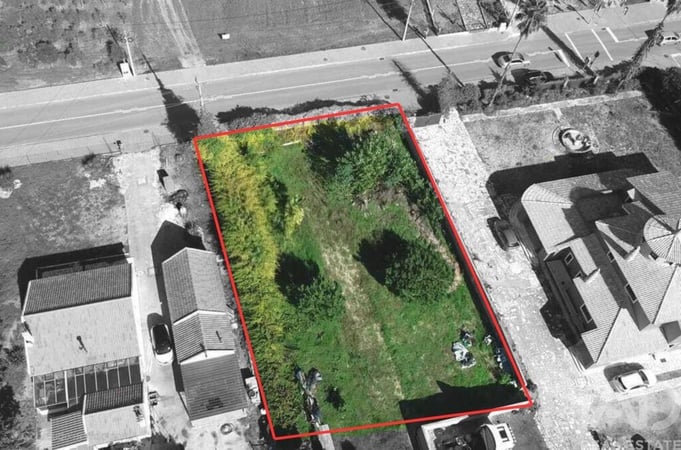 Land in Salvaterra de Magos - view 1