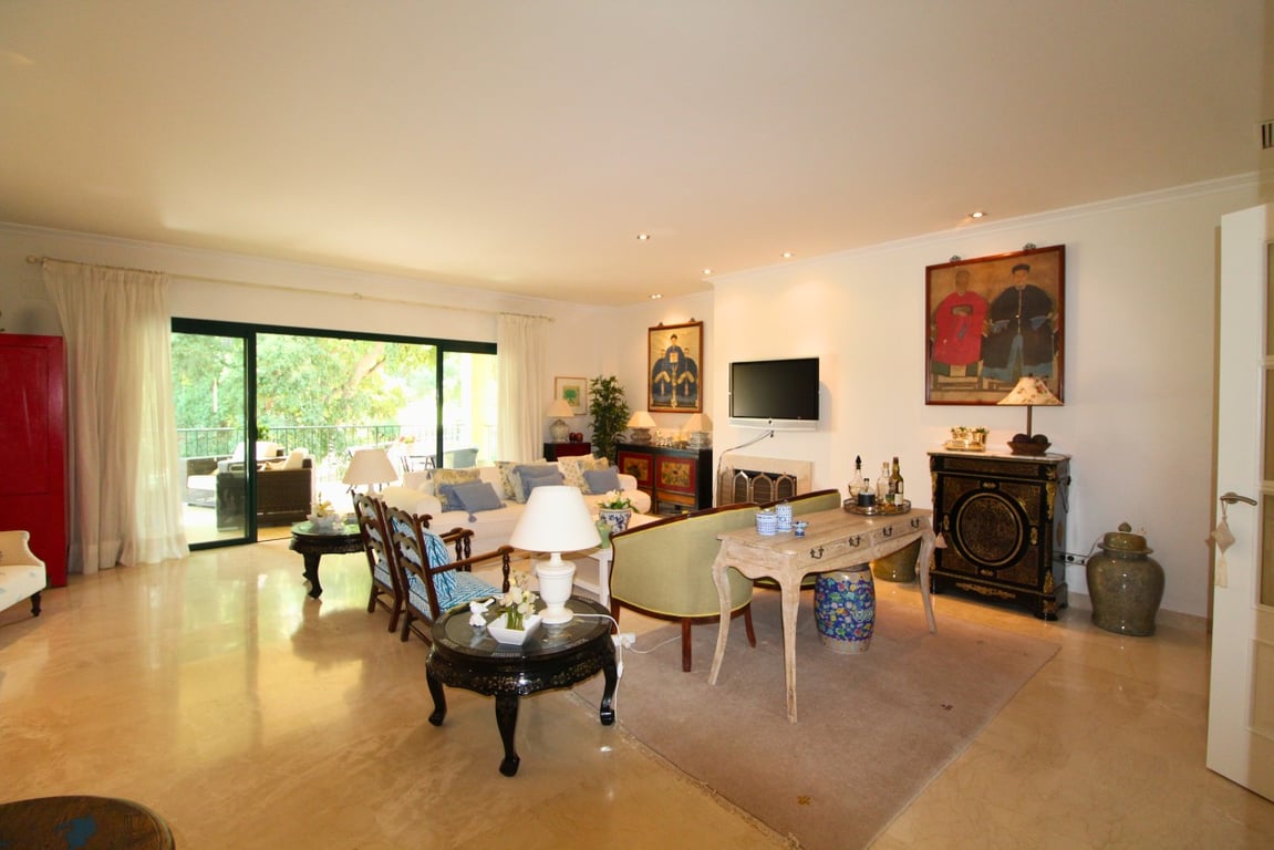 Apartment in San Roque - Image 3