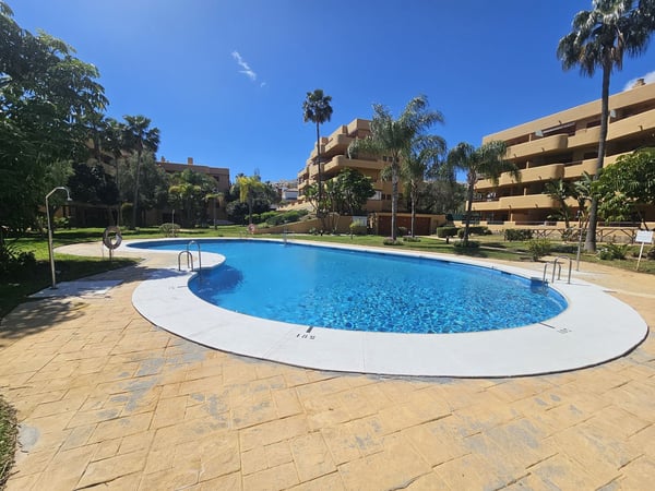 Penthouse in La Cala De Mijas - view 1