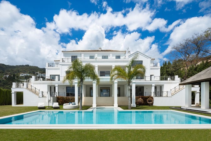 House in Benahavis - view 1