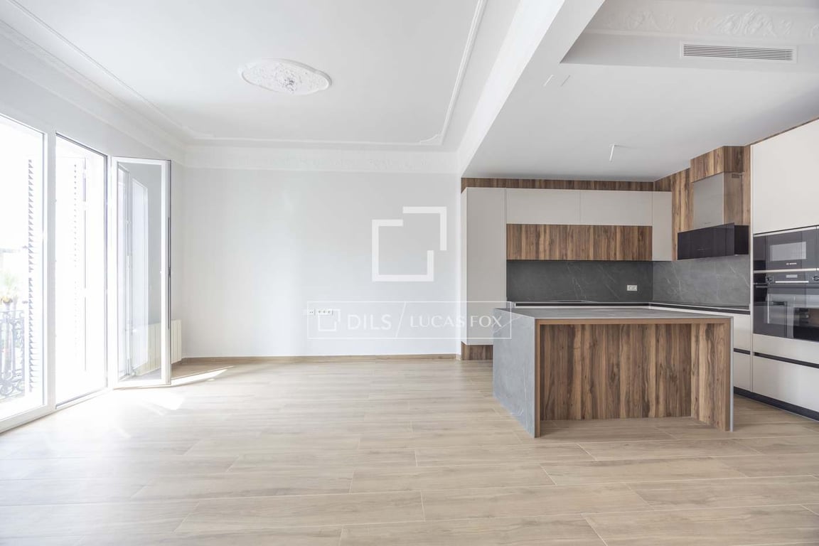 Apartment in Valencia - Image 3