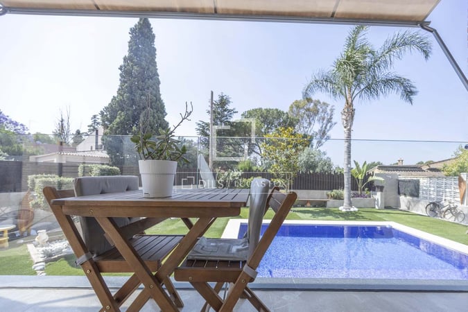 House in Paternain - view 1