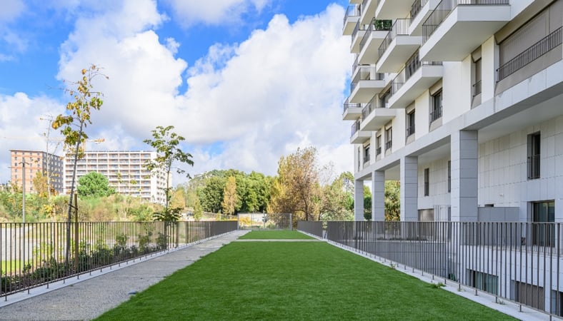 House in Paranhos - view 1