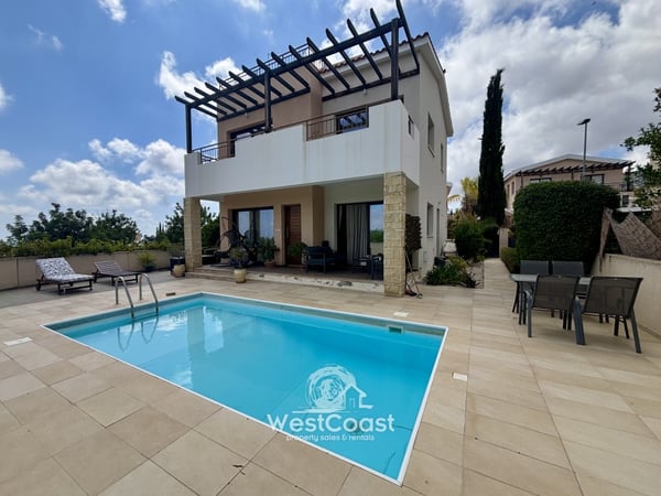 House in Pegeia - view 1