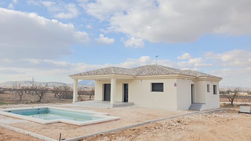 House in Pinoso - view 1