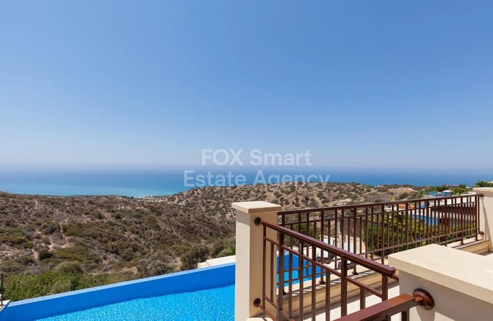 House in Kouklia - view 1