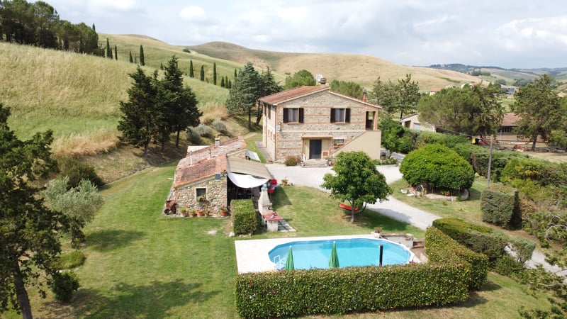 House in Volterra - view 1