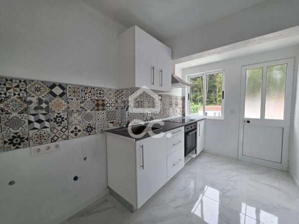 Villa in Vila da Praia da Vitoria - view 1