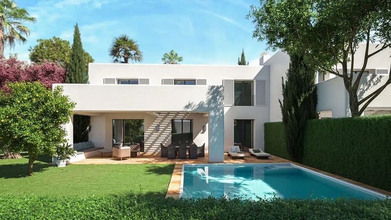 Villa in Sotogrande - view 1