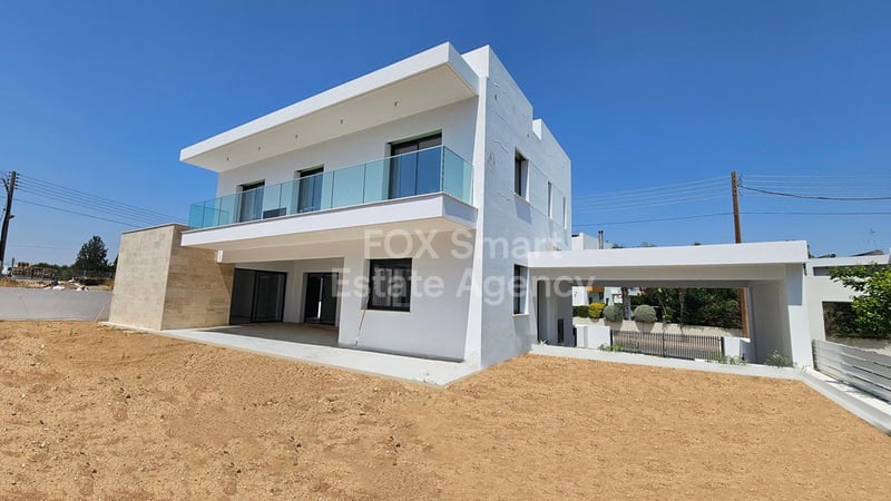House in Nicosia Municipality - view 1