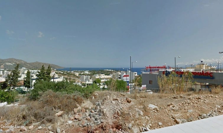House in Agios Nikolaos - view 1