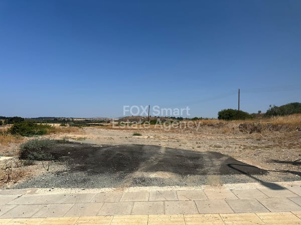 Land in Kouklia - view 1