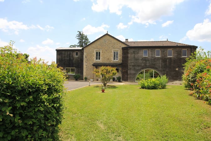 House in Monflanquin - view 1