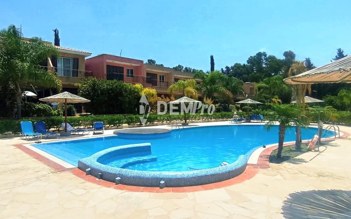 Villa in Kato Paphos - view 1