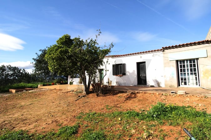 House in Faro - view 1