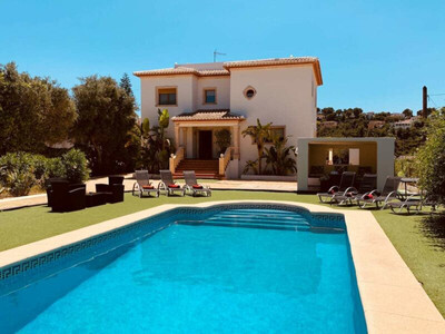 Villa in Ciudad Jardin - view 1