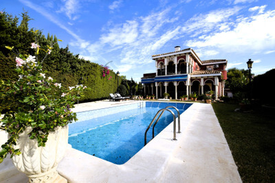 Villa in Ciudad Jardin - view 1