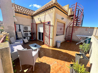 Penthouse in Alicante - view 1