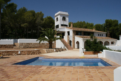 Villa in Ciudad Jardin - view 1