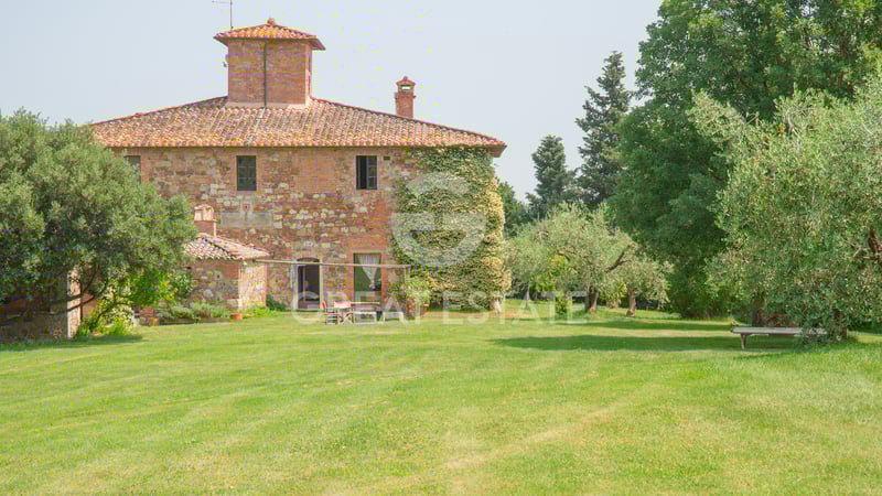 House in Cetona - view 1