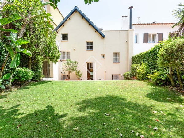 House in Barcelona - view 1