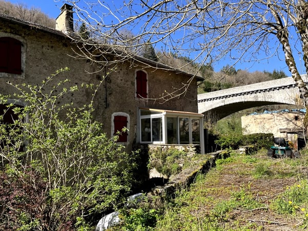 House in La Salvetat-sur-Agout - view 1