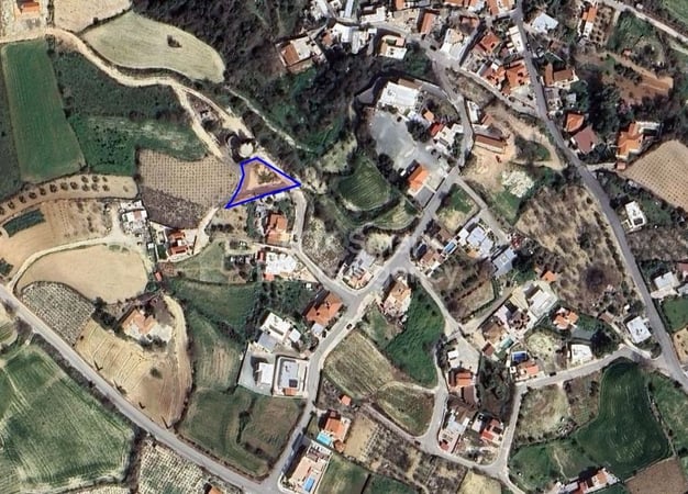 Land in Koili - view 1