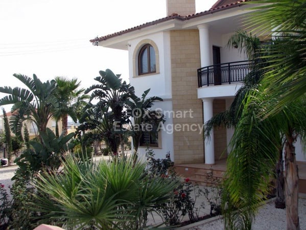 House in Oroklini - view 1