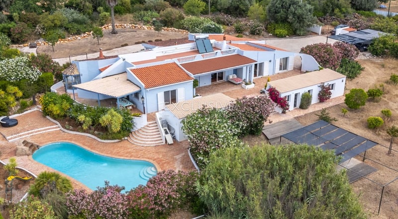 Villa in Faro - view 1