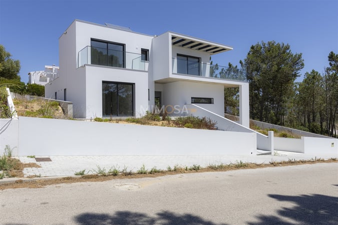 House in Aljezur - view 1