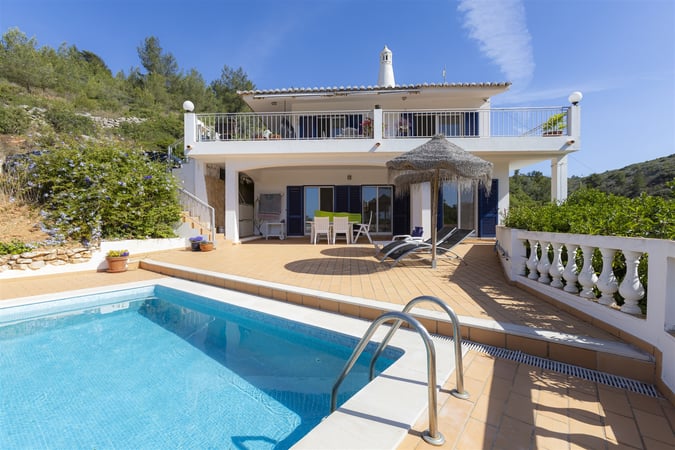 House in Salema - view 1