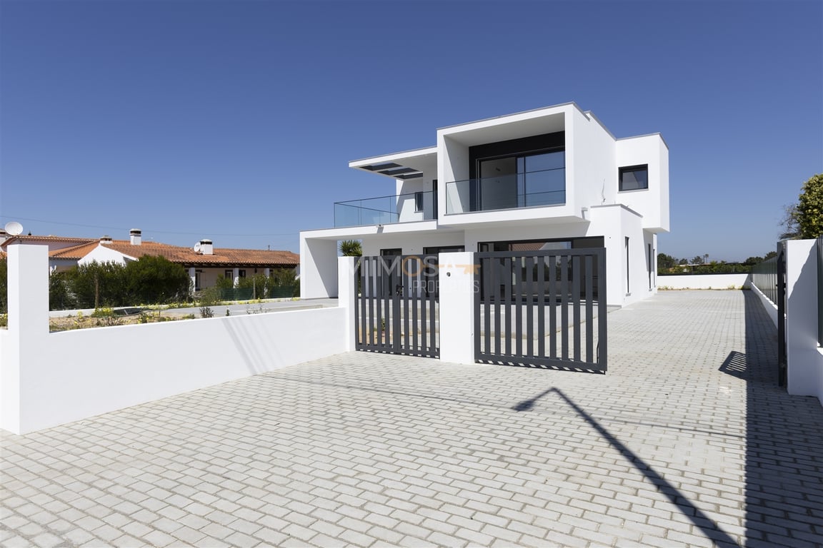 House in Aljezur - Image 2