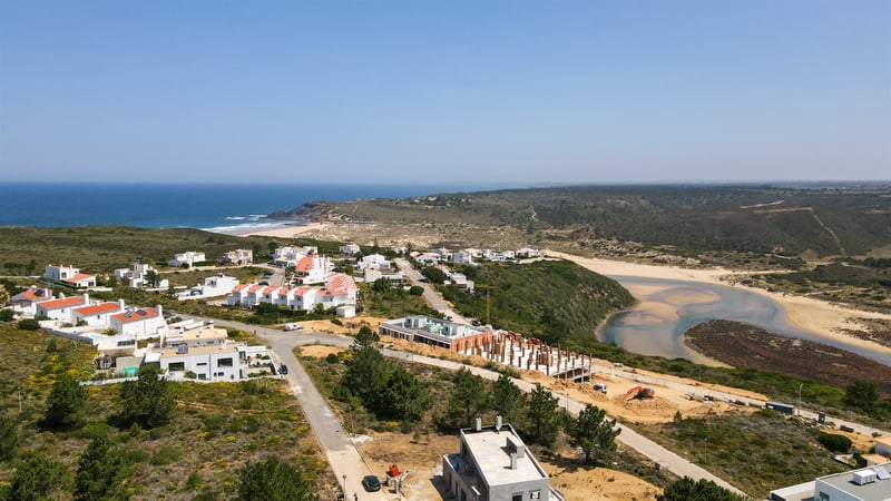 House in Aljezur - view 1