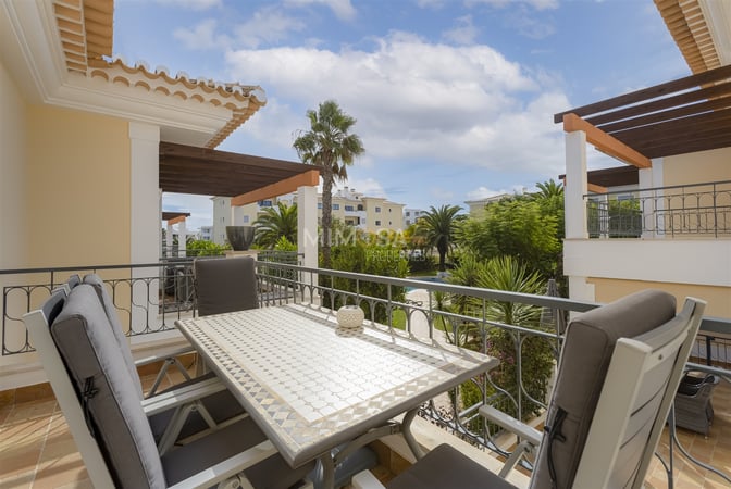 Apartment in Porto de Mos - view 1